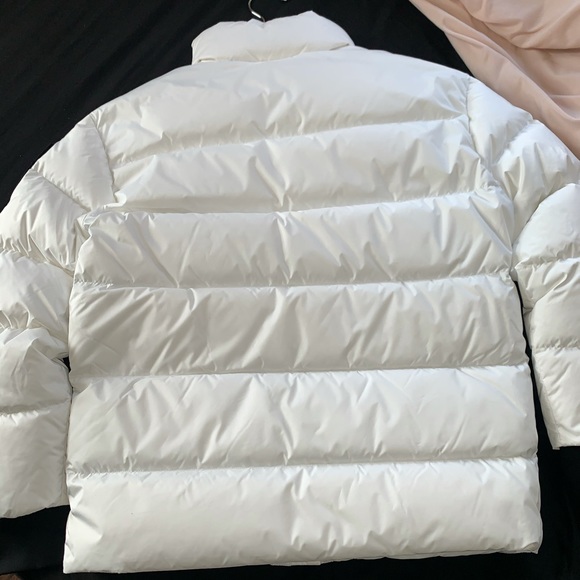 LIMITED-EDITION WHITE MOOSE KNUCKLE PUFFER JACKET - Picture 2 of 12